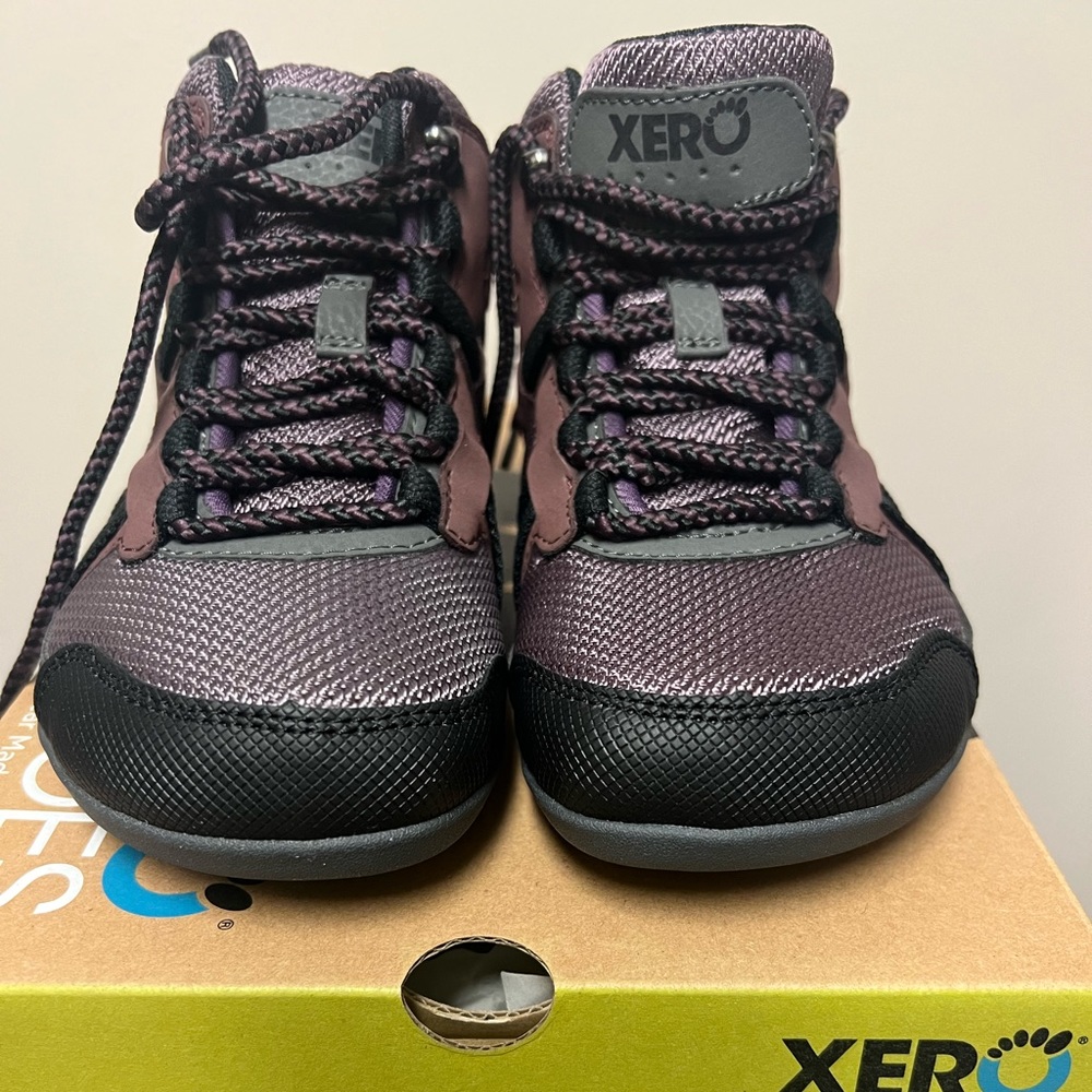 New in box! Never worn Xero Daylite Hiker boot size 6, womens zero drop barefoot